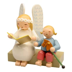 WENDT & KÜHN Wendt & Kuhn Collection|Marguerite Angel On Bench With Boy